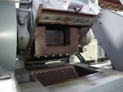 Nelmor 7.5" x 10" Plastic Grinder