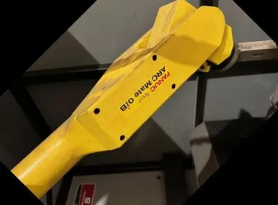 Used 2015 LINCOLN ELECTRIC AUTO-MATE 5 WITH FANUC ARC MATE 0IB ROBOTS AND R-30IB MATE CONTROL Robotic Welding Cells | Harbor Machinery Inc. #1283398