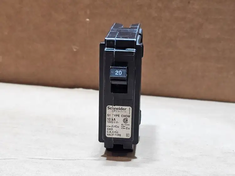 Used SCHNEIDER ELECTRIC CHOM120 Switchgears British Columbia CA | Lenmark #913585