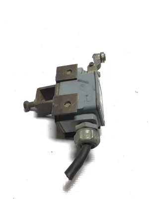 Square D TUA5 Heavy Duty Limit Switch 20A 5A