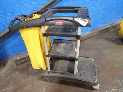 Rubbermaid Janitor Cart