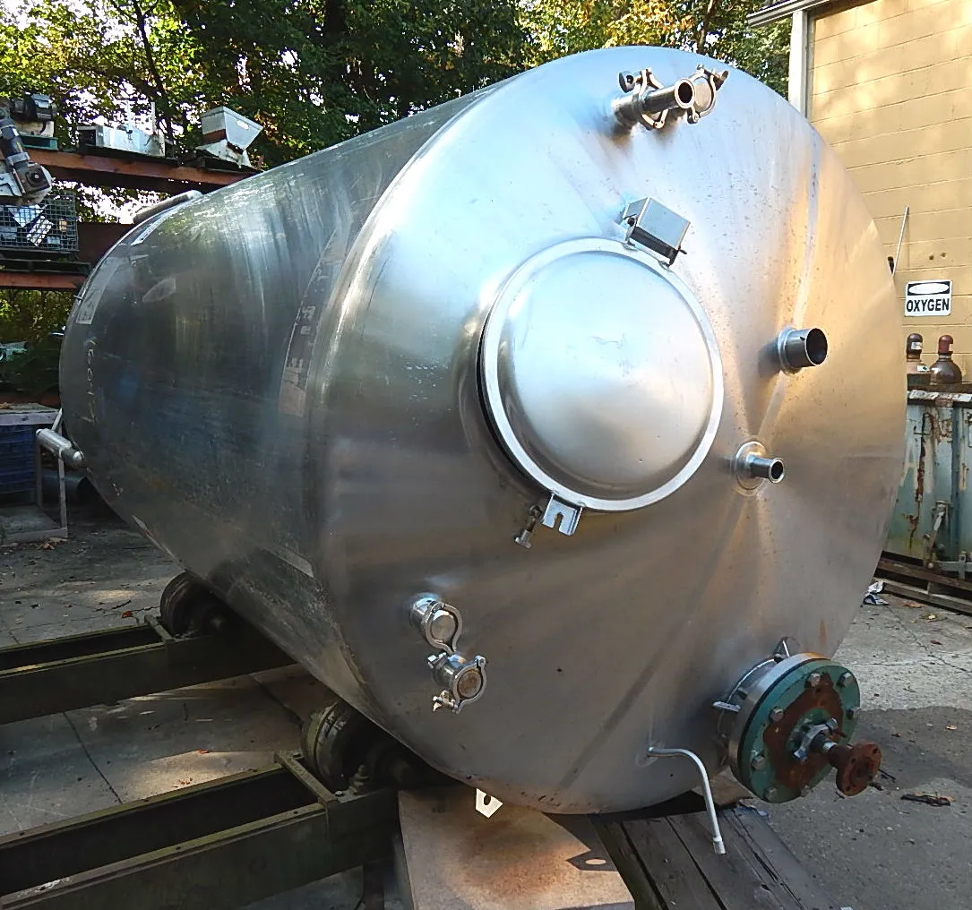 USED CHERRY BURRELL 1500 GALLON