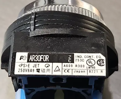 Fuji AR30FOR-10SZC Push button switch. Loc4D32