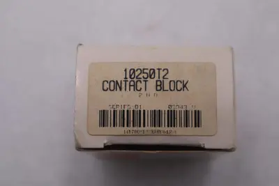 NEW OPEN BOX EATON CUTLER HAMMER 10250T2 PUSH BUTTON CONTACT BLOCK STK K-3276