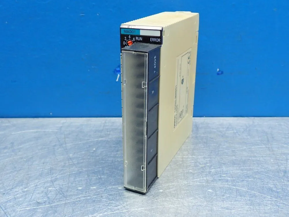 Used OMRON C200HMAD01 Input / Output Modules | HGR 24 #747857