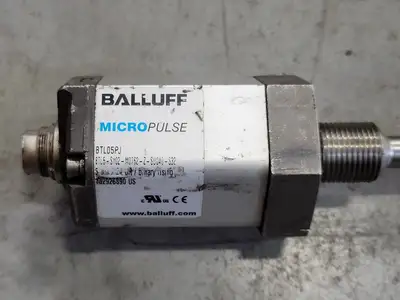 USED BALLUFF BTL-5-S102-M0762-Z-SU040-S32