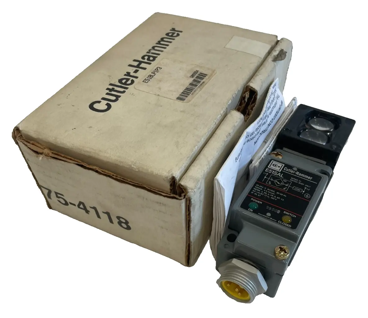 NEW CUTLER HAMMER E51SAL PROXIMITY SWITHCH E51BLP1P3, E51RAP3 ,E51DP1