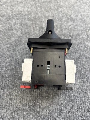 Used EATON MOLELLER IEC/EN 60947-3 VDE 0660 Disconnects California US | Davliegogo LLC #1707649