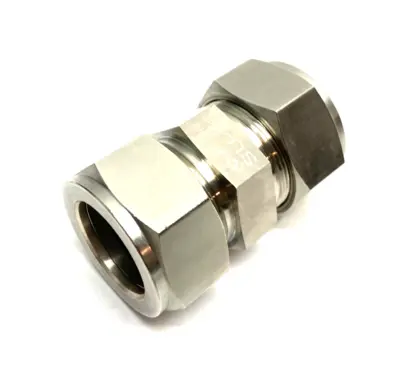 USED SHF STAINLESS STEEL COMPRESSION UNION TUBE FITTING, SWAGELOK SS-1610-