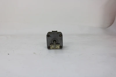 USED ASTROSYN STEPPER 17PM-M039-03V