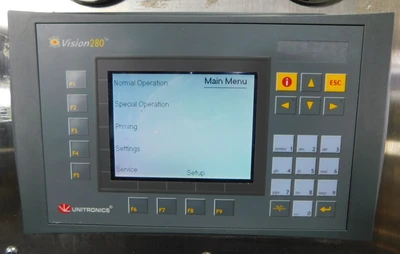 USED BEE INTERNATIONAL DEE BEE 2000