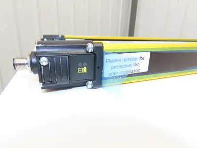 A-B 440L-P4K1120YD Guardshield Safety Light Curtain Transmitter/Receiver Set
