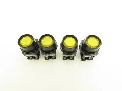 Fuji Electric Yellow Illuminated Push Button 30mm 600V 10A 30v Bulb Lot of 4