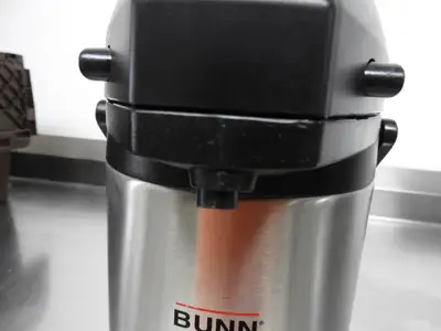 Used Bunn Used Bunn 2.5 Liter Stainless Steel Lined Lever Action Coffee Airpot 32125.0000 Beverage Dispensers Illinois US | Falcon Restaurant Supply #1376515