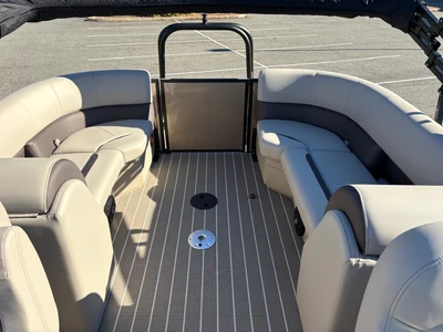 New | in-Stock 2026 BENTLEY PONTOONS 223 NAVIGATOR Boats (Misc) Virginia US | Affordable Outdoors #1638033