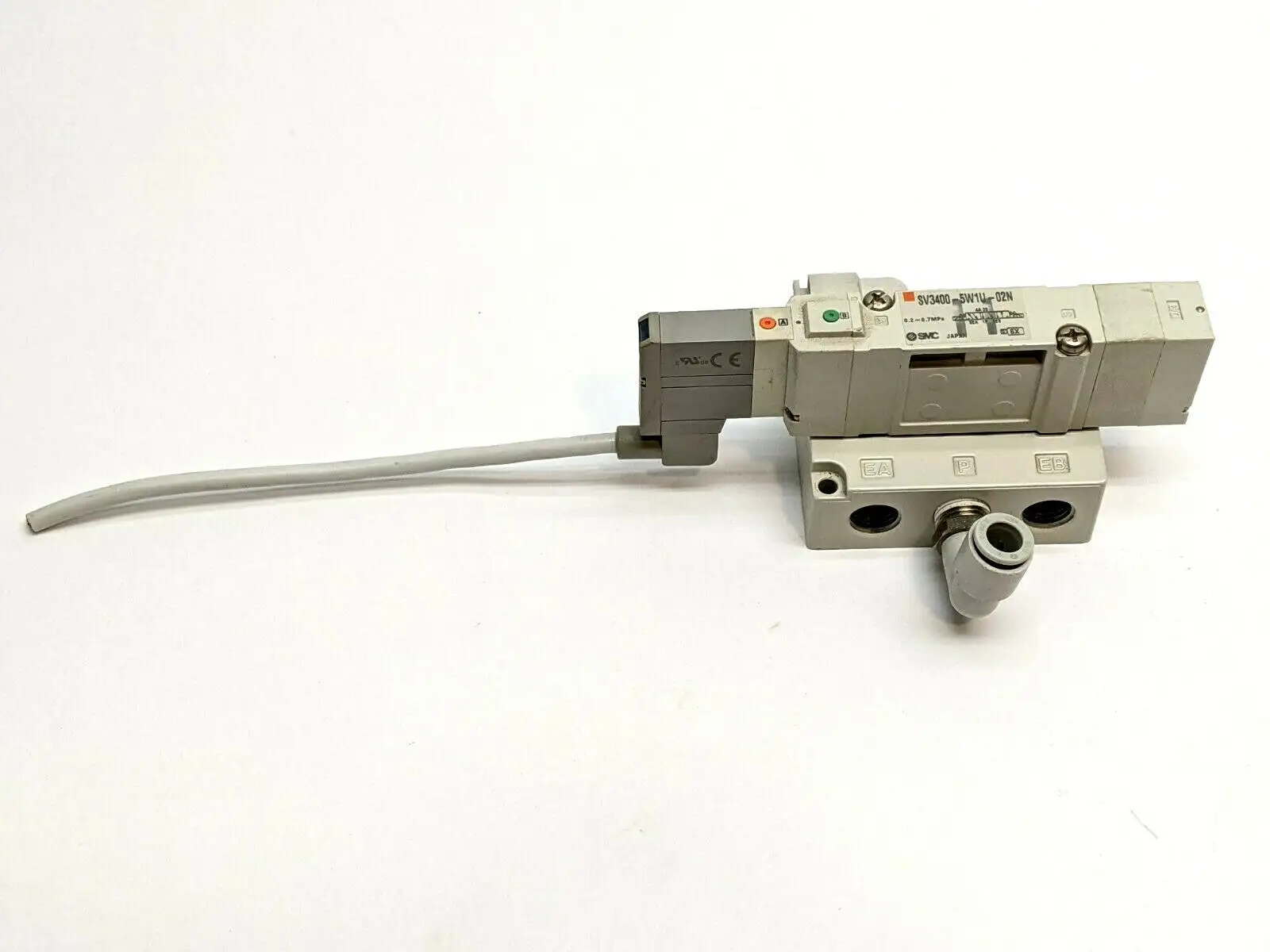 SV3400-5W1U-02N | SMC  Solenoid Valve w/ Sub Plate - Used