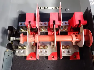 Heavy Duty Safety Switch Cabinet