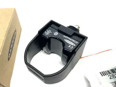 New | in-Stock Banner Engineering Optical Momentary Action Touch Button w/Black F.C. 46169 Photoelectric Sensors Michigan US | Maverick Industrial Sales #1403005
