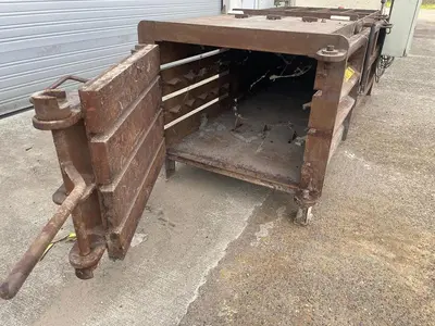 USED MECAMAT SCRAP BALLING PRESS