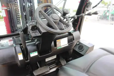 Used 2017 YALE GLP120VX Internal Combustion Forklifts: Pneumatic Tire Florida US | Truck and Van Outlet #1509244