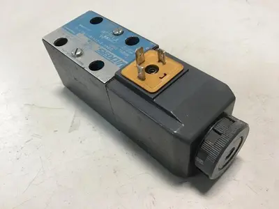 USED VICKERS DG4V322AMUHL760