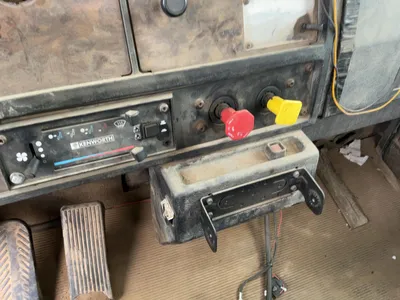 USED 1997 KENWORTH T800
