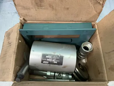 Used LINCOLN ELECTRIC 82573 Miscellaneous MRO Ohio US | HGR 24 #1486677