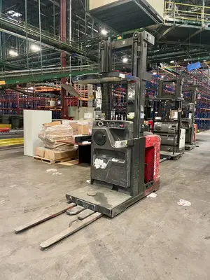 Used 2006 RAYMOND 550-OPC30TT Order Pickers Texas US | TB Forklifts #1274911
