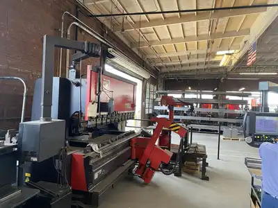 USED 1998 AMADA ASTRO