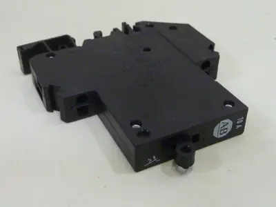 USED ALLEN BRADLEY 1492-GS1G100 SER A