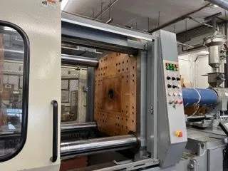 2000 CINCINNATI MILACRON M H 600-60 HORIZONTAL INJECTION MOULDING MACHINES | INJECTION DEPOT (1)