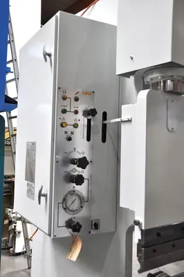 USED LVD PP 100 TON X 3100 MM