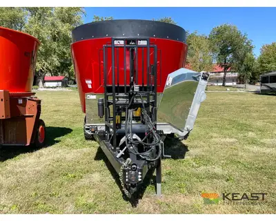 Used CLOVERDALE _UNKNOWN_ Feeder Wagons Iowa US | Keast Enterprises #1360120