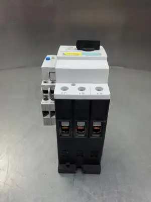 USED Siemens 3RV1031-4FA10 CIRCUIT BREAKER W/3RV1921-1M SUPPLEMENTARY MODULE