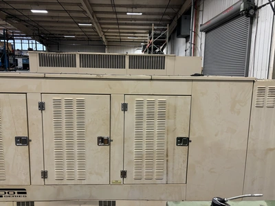 USED 2001 GENRAC SD400