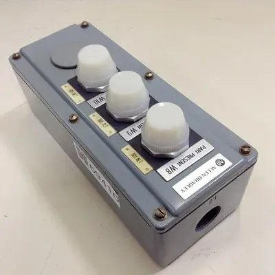 USED ALLEN BRADLEY 800T-4TZM11 SER T
