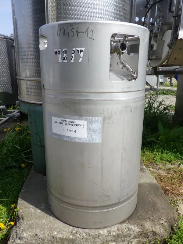 213 L Used Vertical Stainless Steel Storage Tank Working Pressure 5 Bar,