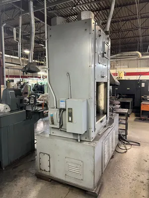 1983 LOUIS SMALL 600 Ton Compression Machine | Levy Recovery Group (2)