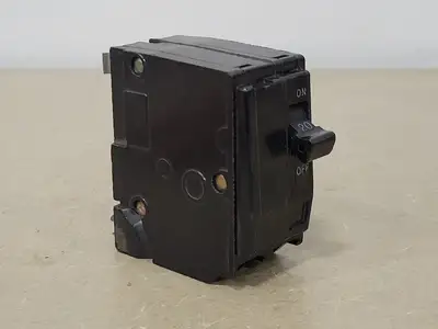 USED SQUARE D QO220
