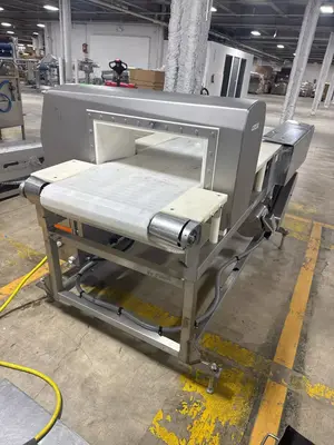 Used SAFELINE SL2000 Metal Detectors Illinois US | M&M Equipment Corp. #1267159