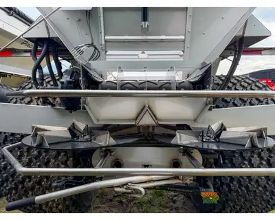 Used UNVERFERTH _UNKNOWN_ Dry Spreaders Iowa US | Keast Enterprises #1360504