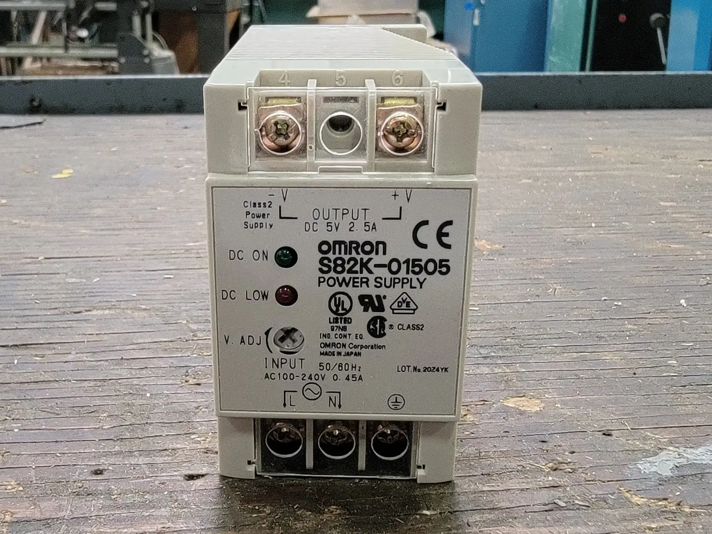 NEW OMRON S82-K01505