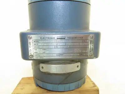 Foxboro 827DF-IS1SHKA1 Electronic Pressure Transmitter 12.5-65VDC 3" Flange
