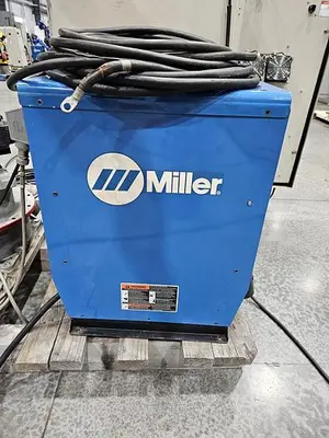 USED 2005 YASKAWA MOTOMAN EA1900N