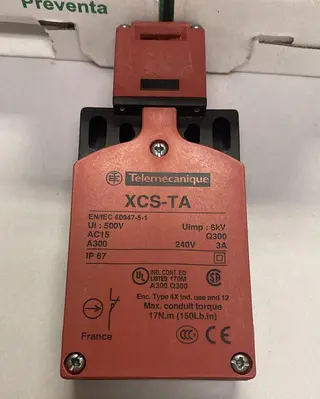 New | in-Stock SCHNEIDER ELECTRIC XCSTA793 Miscellaneous Equipment (Electrical & Power) | Surplus Asset Holdings #1197279