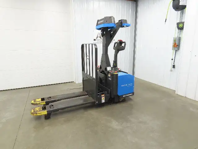 Used SEEGRID _UNKNOWN_ Pallet Lifters Indiana US | Arrow Industrial #1147445