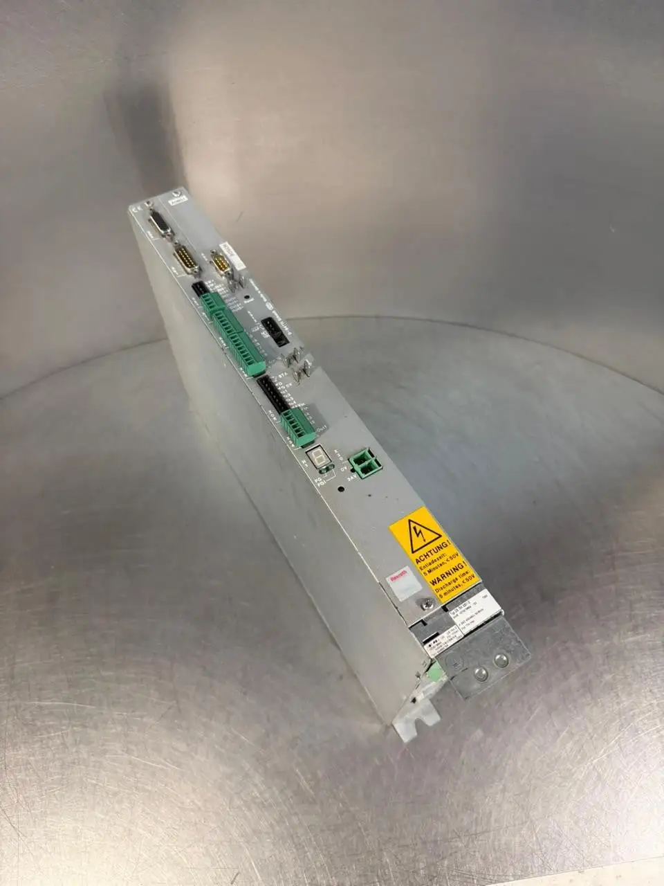 Bosch Rexroth DS-15K-3301-D Servo Drive 1070079659-122 50/60Hz (8.6.5)