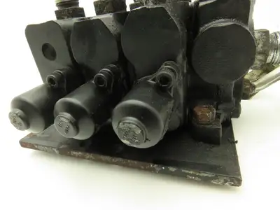 Hyster 3-Spool Hydraulic Mast Control Valve Manifold from E60Z-33 Forklift