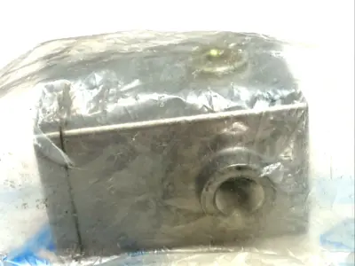 NEW FESTO VACUUM GENERATOR G1/4 PORTS 6890