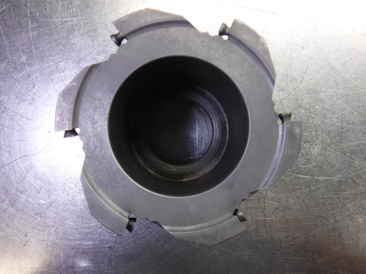 Sandvik 4" Indexable Milling Cutter 1.5" Arbor RA390-102R38-57H (LOC1973A)